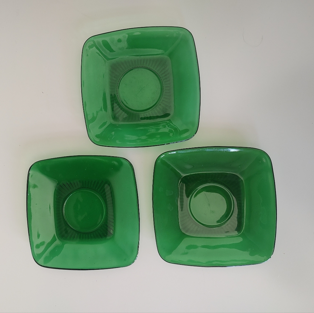 Set Of Three Vintage Anchor Hocking Charm Forest Green Glass Saucers